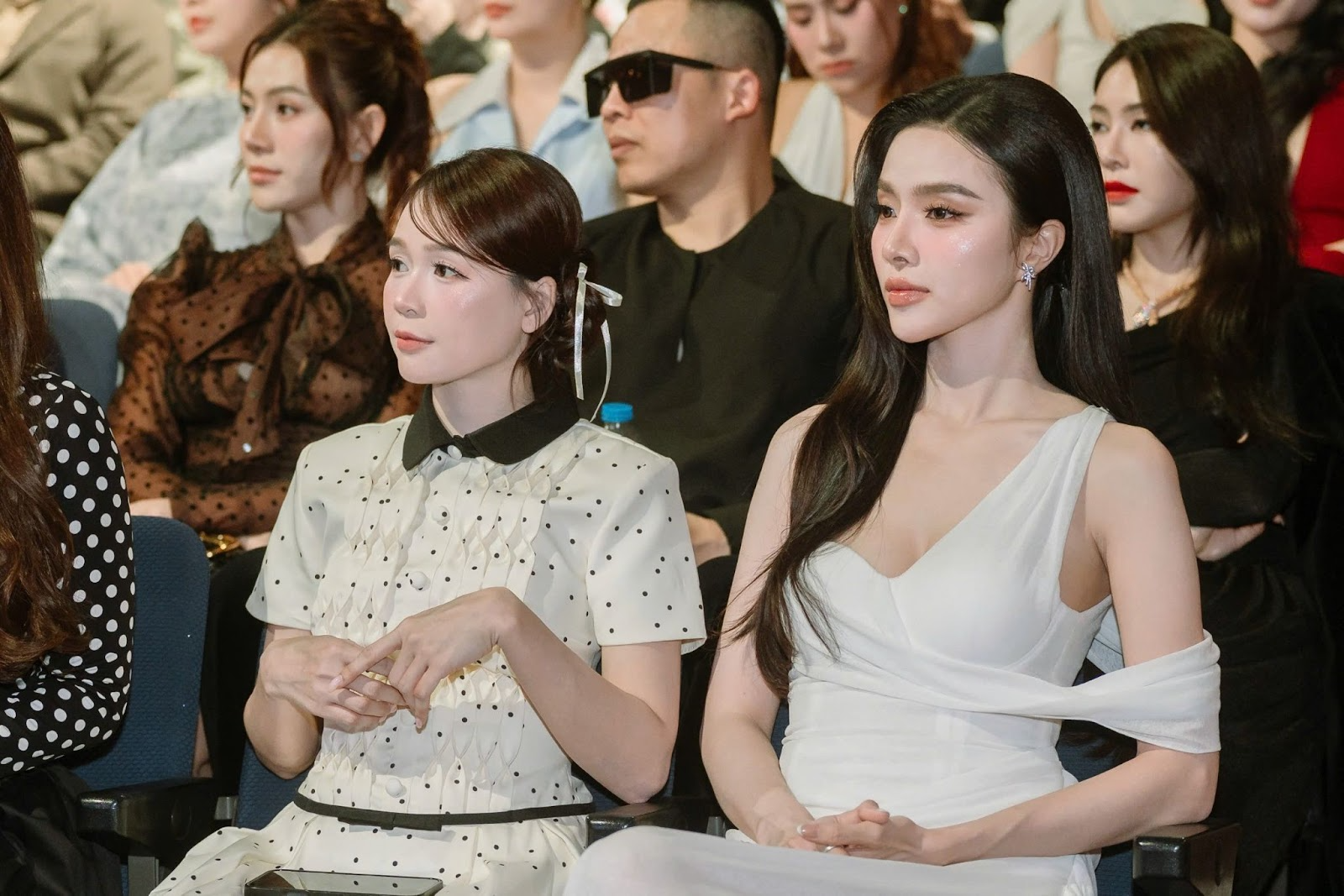 Hình ảnh Diễn viên Sam cùng Á hậu Hạnh Nguyên tại buổi lễ ký kết.